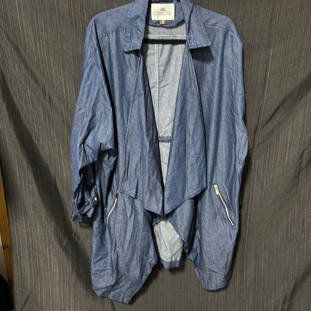 1 Sunset Lane Tops | Chambray Draped Wrap |‎ Color: Blue | Size: Xl../ M-27